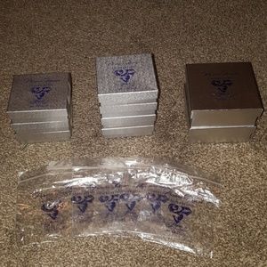 Bundle of Premier Designs Jewelry Boxes